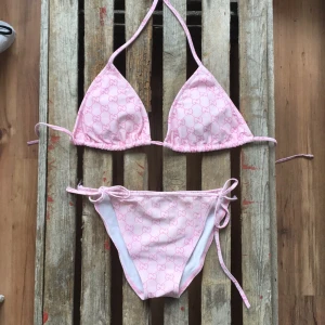  - Söt rosa bikini
