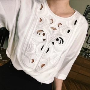  - Blus från & Other Stories. Frakt tillkommer, skickar så billigt som möjligt med posten.