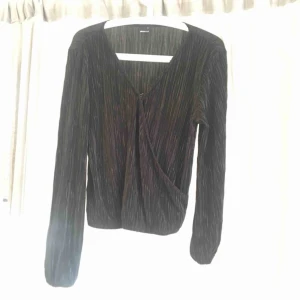  - Förlåt för kassa foton, den är fin egentligen! Hör av er för fler foton eller så 😍