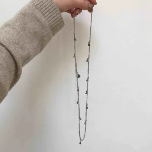  - Superfint halsband. Aldrig använt. Frakt ingår 💘