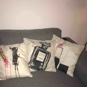  - Tre fina kuddfodral i bra skick!  1 för 75kr & 3 för 200kr 