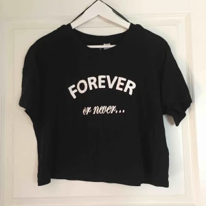  - Aldrig använd magtröja, prislappen sitter kvar. Frakt på 40 kr tillkommer