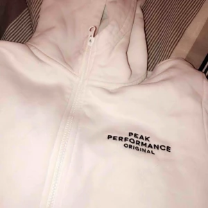  - Knappt använd :) kan fraktas mot en mindre avgift. Köpt på kidsbrandstore för 600kr 