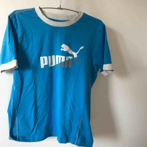  - Puma-tshirt köpt secondhand. möter upp i stockholm