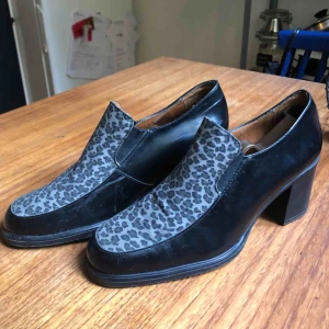  - Vintageskor från Clou såå fina, men har bara använt dom en gång ✨ 