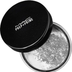  - Mac prep+prime transparent finishing loose puder. Nypris ca 250-300 kr. Knappt använt ✨