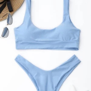  - Fin babyblå bikini, använd (tvättas)