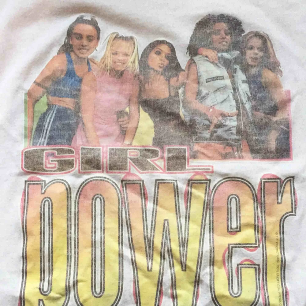 Girl Power-tröja med Spice Girls, från 90 talet! . Toppar.