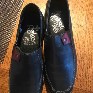  - Nya !!!  Nypris 749 kr 