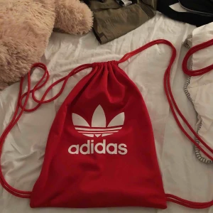  - Ordinarie pris 250kr säljer för 150kr