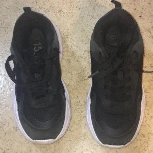 Skor - Använda 5 gånger😊 