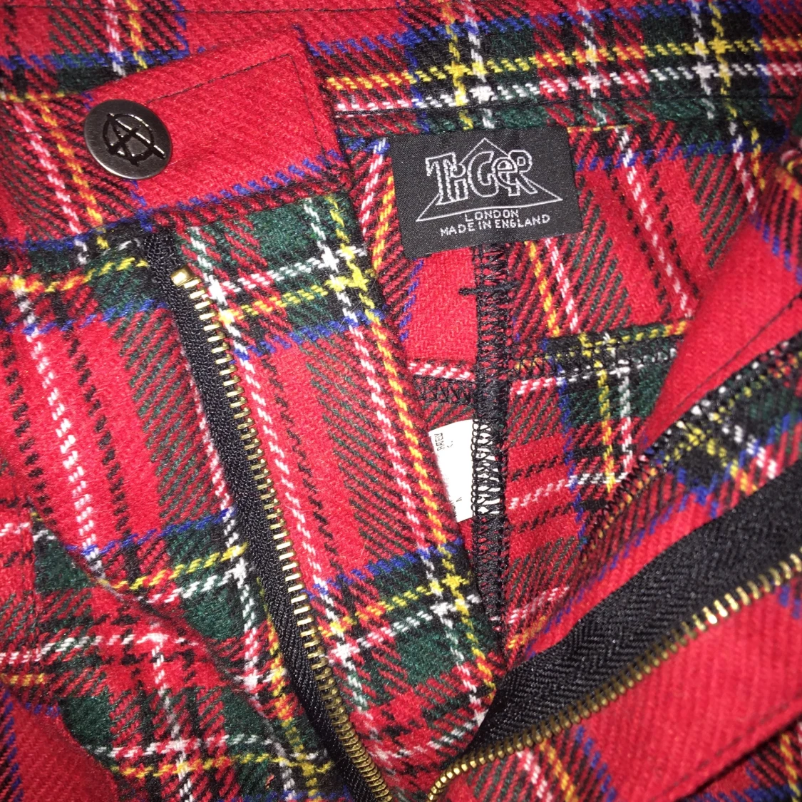 Skotskrutiga byxor med blixtlås - 91