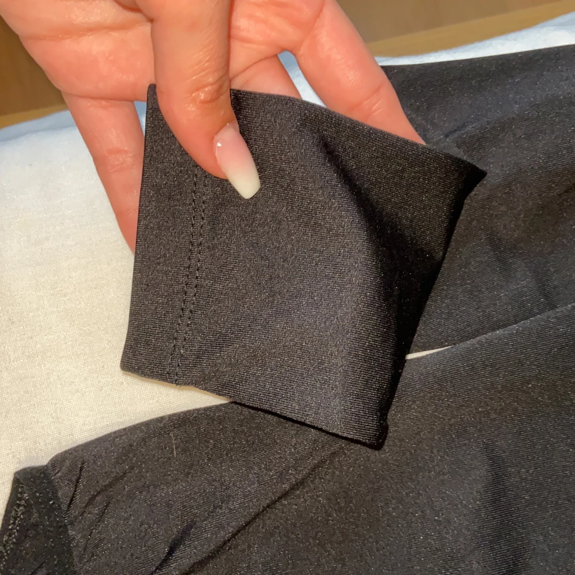 Svart body i satin, FRAKT INGÅR  - 91