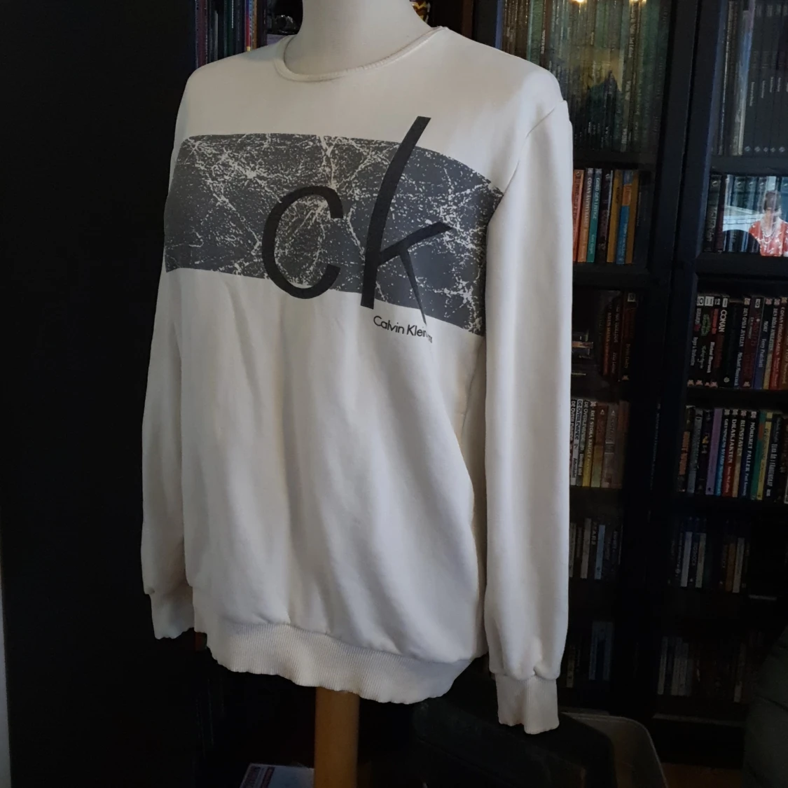 Calvin klein sweatshirt