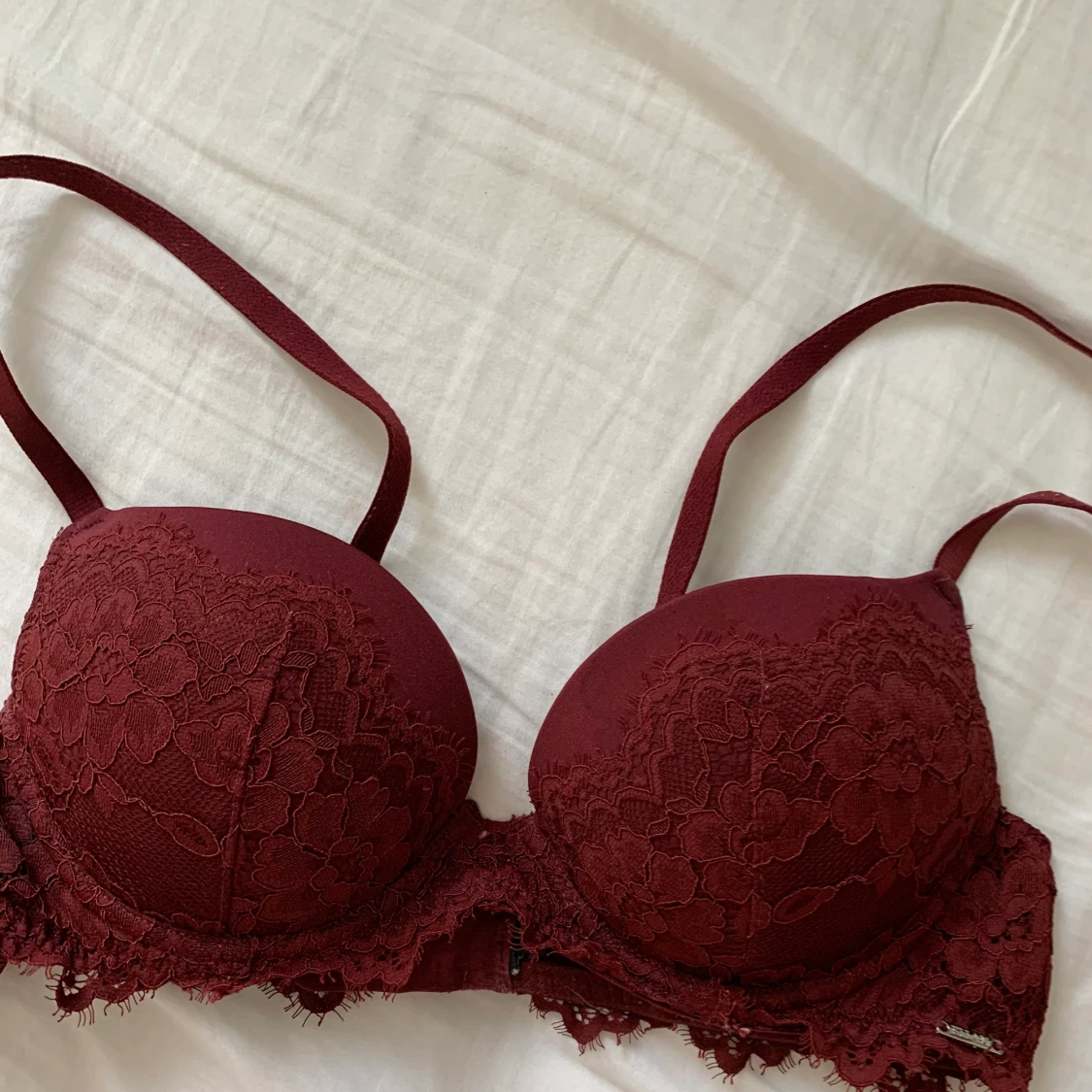 BH båda i storleken 75:B  - 90