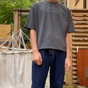 Acne t-shirt storlek:S - Limited acne studios t-shirt (Få exemplar). Oversized i storlek:S (passar M) Nypris:1800 cond:9,5/10          