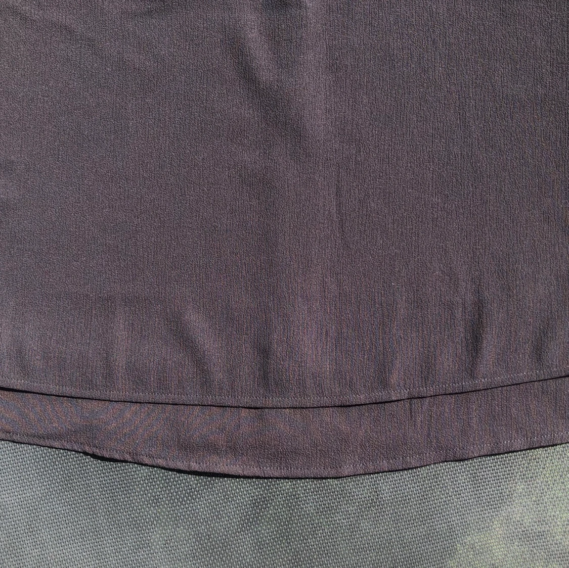 svart blouse med detalj  - 90