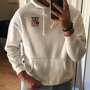 White Yeezy 2020 hoodie size XL - BRAND NEW white Yeezy 2020 hoodie size XL but fits people size medium to large. 