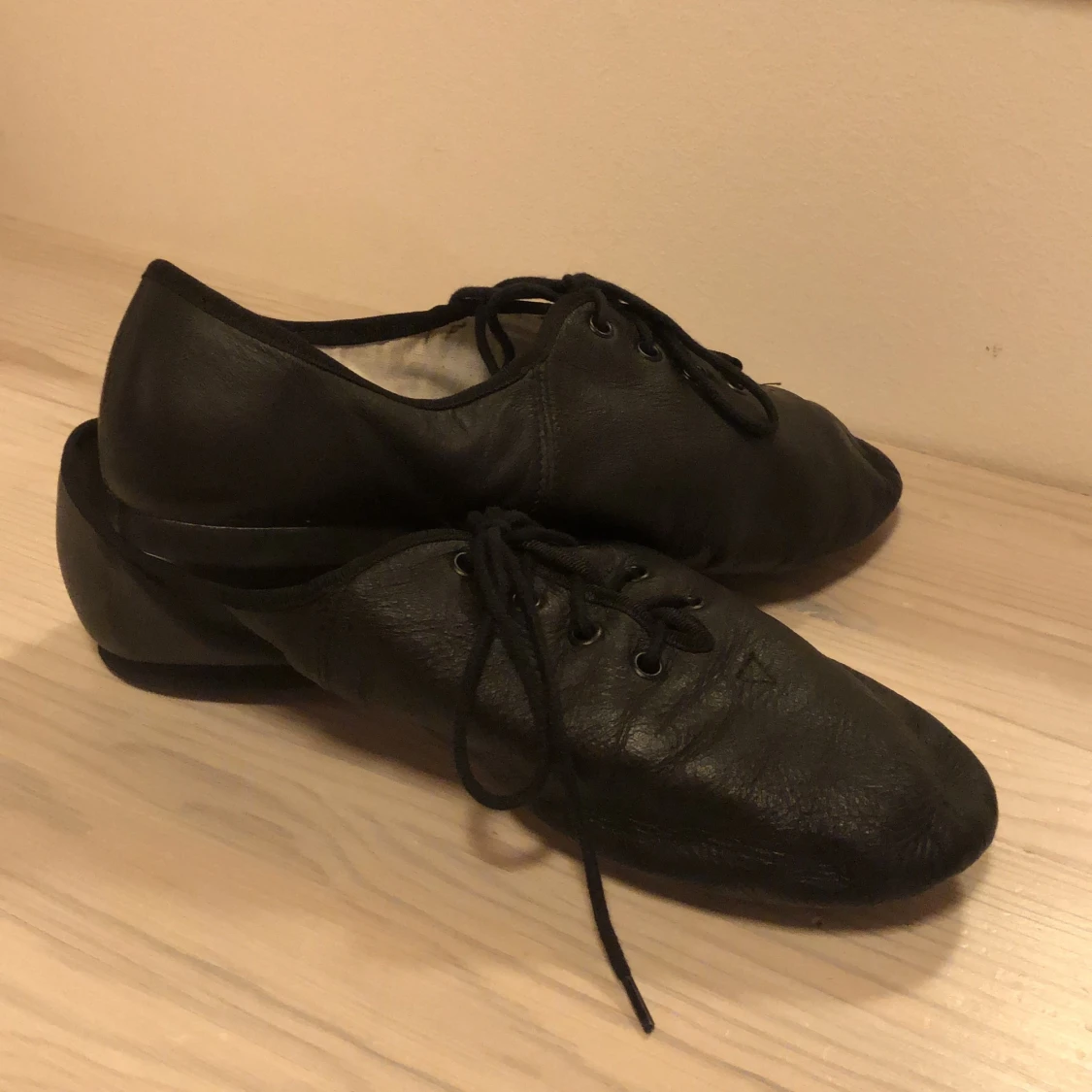 Dansskor i strl 38/ 39