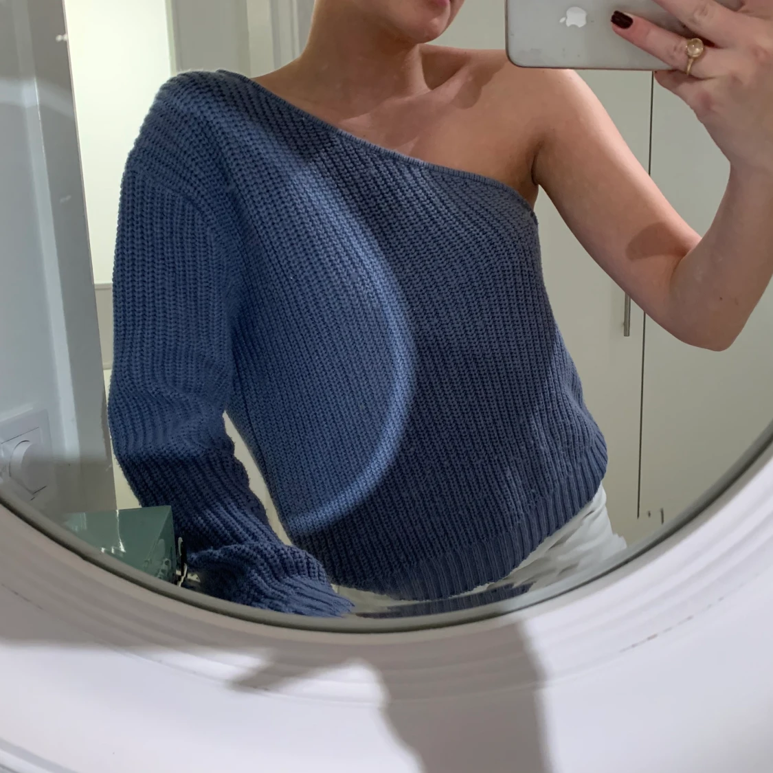 NA-KD blå stickad one shoulder tröja!💙 - 90