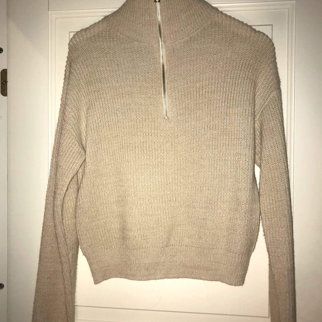 Stickad tröja med dragkedja, strl XS