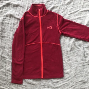 Fleece Kari Traa - Mycket lite använd fleece, passar även xs 🌸 köparen står för frakt 🌟