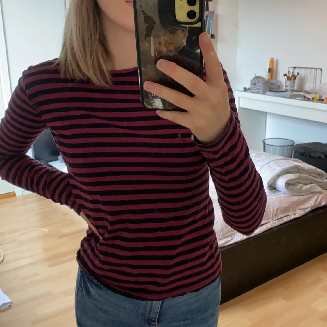 Lila/svart randig tröja från NA-KD  - 91