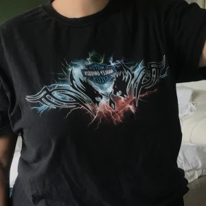 Harley-Davidson t-shirt  - En skit ball Harley tisha som jag älskar men som tyvärr inte kommer till användning. Vid högt intresse sker budgivning och då kommer det högsta budet stå nedanför💗💗