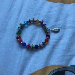  - Armband med stenar ❤️