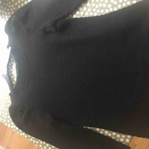  - Tröja i bomull från Cos, fint skick inga noppor alls.