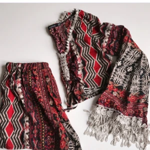  - Set, shorts och magtröja! Superfint  Frakt tillkommer  