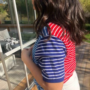  - Cool Niketröja!  Köparen står för frakt. 