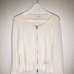  - Odd Molly kofta. Använd ett fåtal gånger, fint skick. Köparen står för frakt.