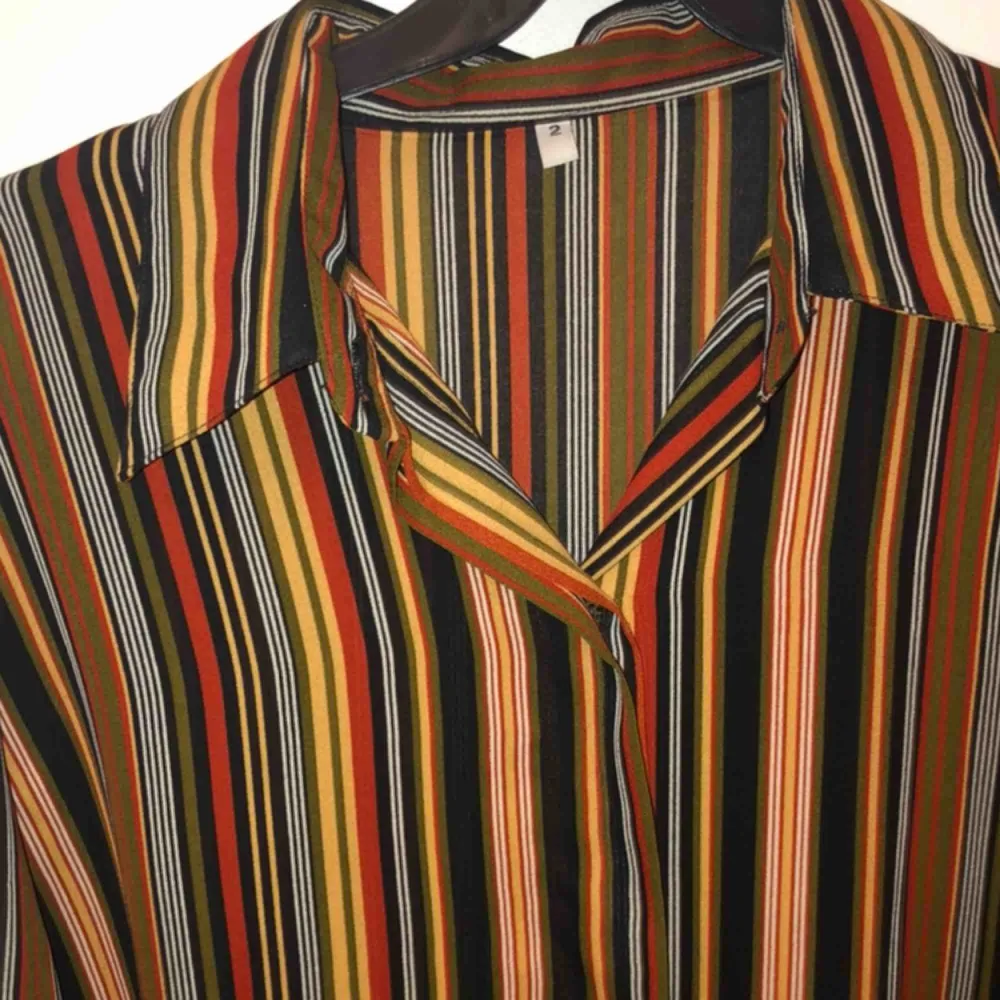 En jätte fin vintage skjorta som inte kommer till användning 💕. Skjortor.