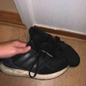  - Adidas boots, använd skick