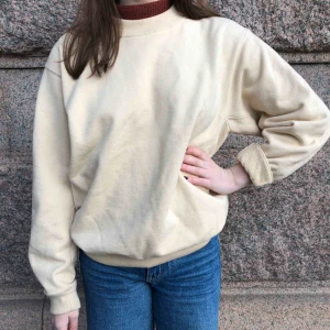  - Thick sweatshirt, good for layering 