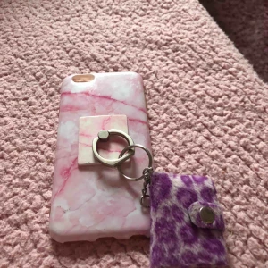  - Marmor skal med nyckelring och en bok man kan skriva i aldrig andvänd  