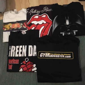 - Alla är t-shirts förutom the Rolling Stones som är ett linne, ALLT KÖPS I ETT PAKET! 😄 betalning sker via swish och köpare står för ev frakt!📦🚚