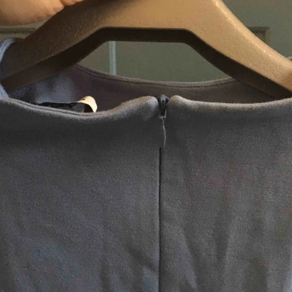 Långärmad ljusblå tröja från weekday med turtleneck-krage. Sparsamt använd. Säljer pga att den inte är min stil längre. Möts upp i uppsala eller så betalar köparen för frakt! 🤪 . Tröjor & Koftor.