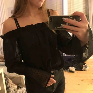 Tröja - Fin mesh tröja fin NA-KD, knappt använd Köparen står för frakten