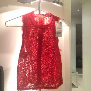  - ALDRIG ANVÄND!  Härligt somrigt linne🧡 köparen står för frakt