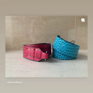 Väskband Bagstrap - Båda till salu (rosa & mörkblått, ej turkost)för 150 kr/styck, nyskick aldrig använda. Ca 1 meter långa INKLUDERAT FRAKT