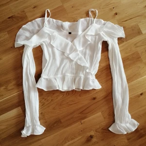 Långärmad top - Använd endast 1 gång. 