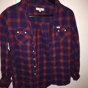 Storlek Xs - Knappt använd! ;). 