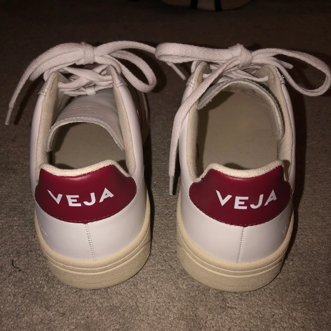 Veja V-12 Trainers - 91