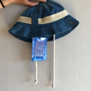 Bucket Hat Acne  - Helt oanvänd bucket hat från Acne feat. Blå Konst.