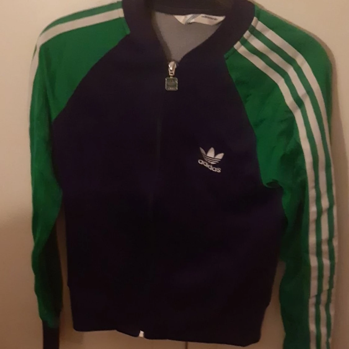 Adidas-tröja