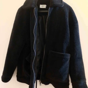 Jacka NAKD - Jacka från nakd, endast upptvättad. Storlek 36, nypris 800:- 