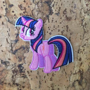  - my little pony iron on patch  Lätt att stryka på. Tål 40 grader tvätt. Ny.