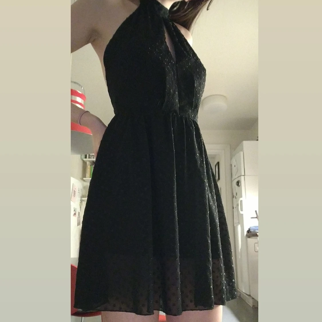 Svart glittrig klänning